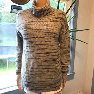 Skechers turtle neck sweater women size S